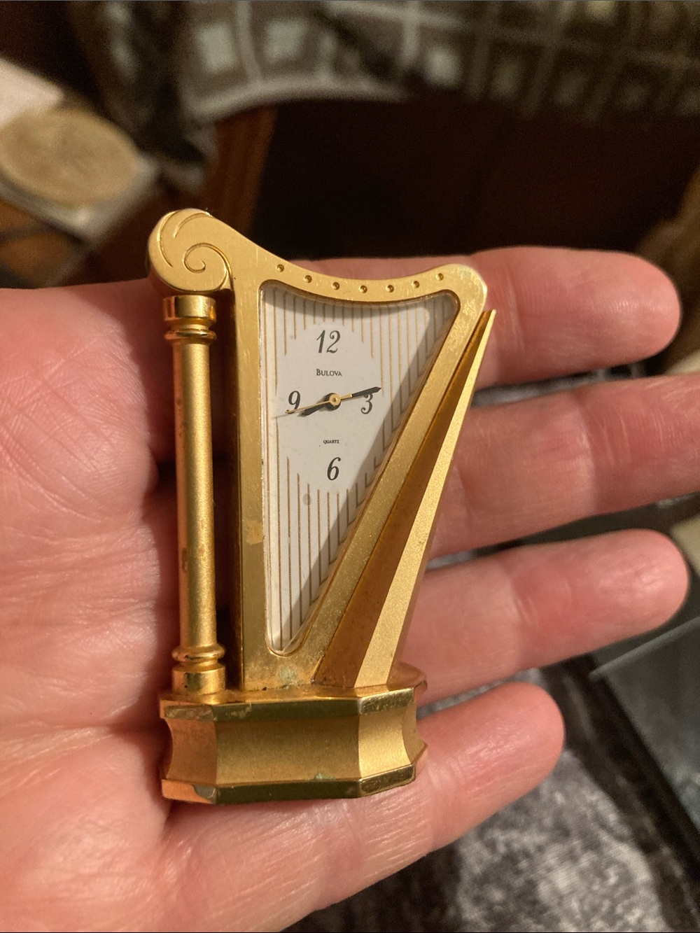 Bulova Golden Harp-Shaped Desk Top Clock Accent Works Perfectly